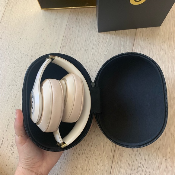 BRAND NEW BEATS BY DR DRE - Picture 5 of 6